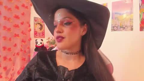 Nahara Soler online show from 28, 10, 2025