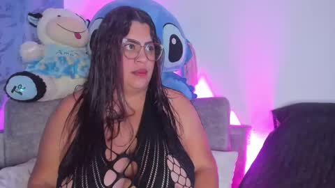 nahiaa233 online show from 11, 9, 2025