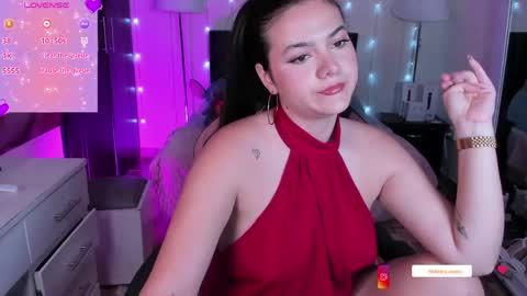 NAHIARA EVANS online show from 12, 4, 2026