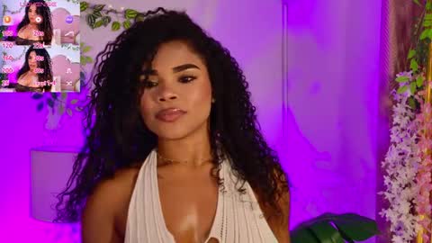 NahiaraReina  online show from 8, 4, 2026