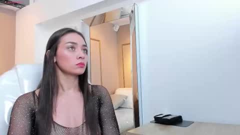 Snapshot of nahimithompson chatting on 23, 10, 2025 Nahimi online show from 23, 10, 2025