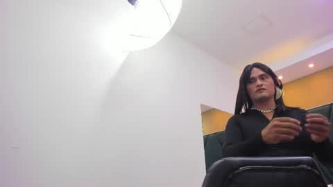 nahomidiore online show from 8, 10, 2025