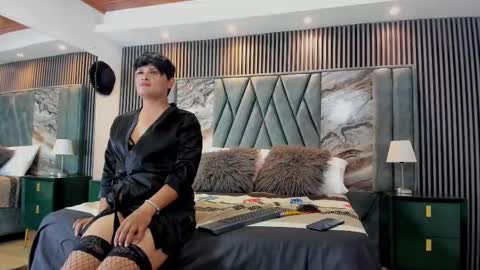 nahomidiore online show from 23, 10, 2025