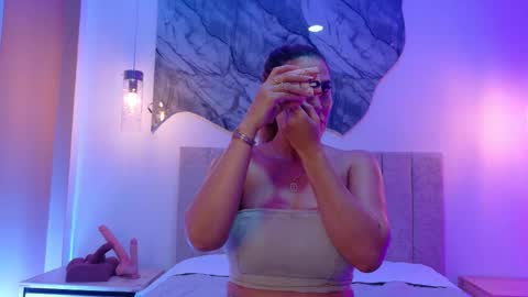 NahomiRoss online show from 3, 2, 2026