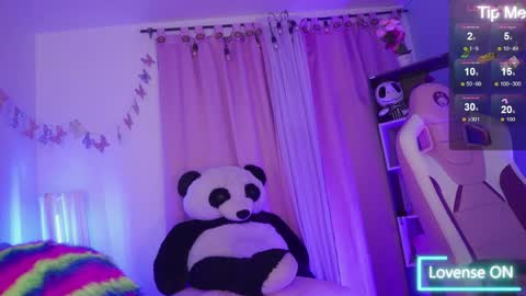 nahomy 2308 online show from 20, 4, 2026