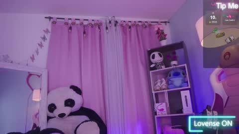 nahomy 2308 online show from 28, 5, 2026
