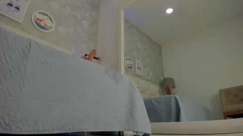 naia_cox online show from 16, 3, 2026