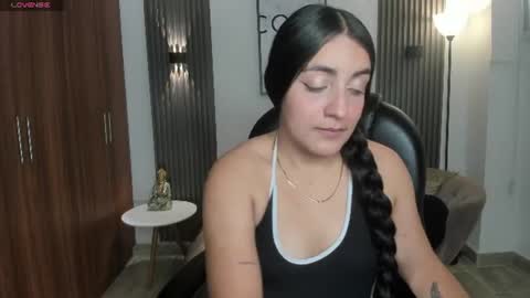 Snapshot of naiah_blue chatting on 19, 6, 2026 naiah_blue online show from 19, 6, 2026