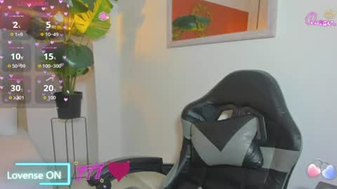 Snapshot of naiara30_ chatting on 23, 6, 2026 N A I A R A online show from 23, 6, 2026