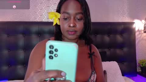 naiaramasson_ online show from 2, 10, 2025