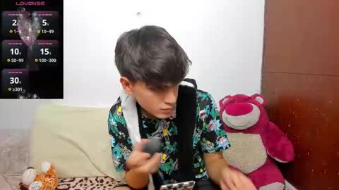 Snapshot of naim_theking chatting on 9, 2, 2026 N A I M T H E K I N G online show from 9, 2, 2026