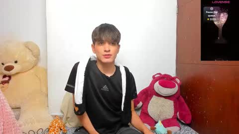 Snapshot of naim_theking chatting on 12, 2, 2026 N A I M T H E K I N G online show from 12, 2, 2026