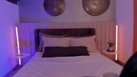 Snapshot of naishaford_1 chatting on 28, 11, 2025 Naisha Ford online show from 28, 11, 2025