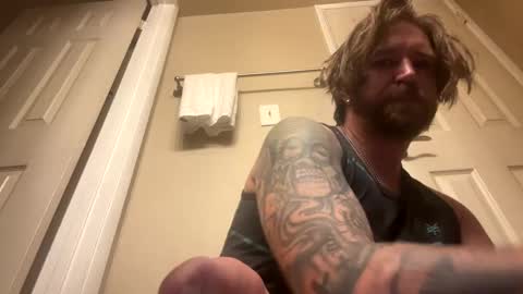 Snapshot of nakedbluesman420 chatting on 5, 10, 2025 nakedbluesman420 online show from 5, 10, 2025