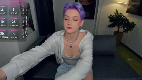 Snapshot of nakishacroshaw chatting on 24, 9, 2025 Kate online show from 24, 9, 2025