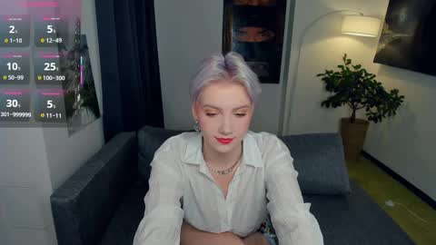 Snapshot of nakishacroshaw chatting on 4, 10, 2025 Kate online show from 4, 10, 2025