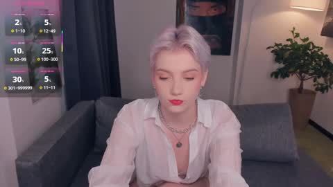 Snapshot of nakishacroshaw chatting on 5, 10, 2025 Kate online show from 5, 10, 2025