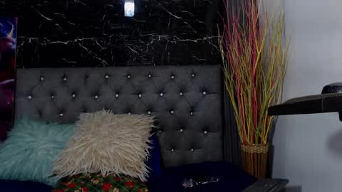 NALAROY online show from 30, 12, 2024