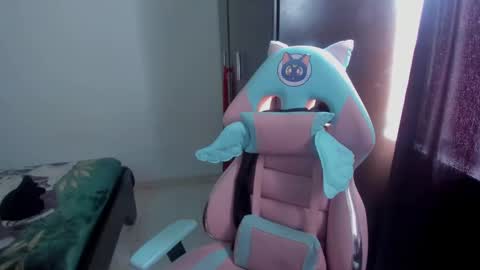 Snapshot of namibecker chatting on 12, 12, 2024 Nami online show from 12, 12, 2024