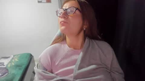 Snapshot of namibecker chatting on 21, 12, 2024 Nami online show from 21, 12, 2024