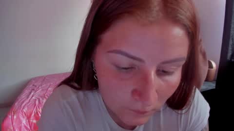 Snapshot of namibecker chatting on 19, 9, 2025 Nami online show from 19, 9, 2025