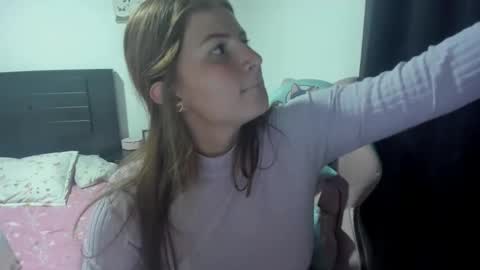Snapshot of namibecker chatting on 7, 10, 2025 Nami online show from 7, 10, 2025