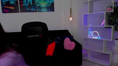 Nancy online show from 10, 11, 2025