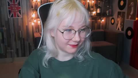 Snapshot of nancymartinez chatting on 5, 2, 2025 nancymartinez online show from 5, 2, 2025