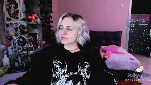 Monday-Friday 12-4 AM and 6-9 AM New York time online show from 19, 12, 2025