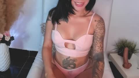 Snapshot of nany_tnt chatting on 10, 3, 2025 NANY online show from 10, 3, 2025