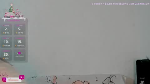 Snapshot of naoko_uwu chatting on 10, 12, 2024 Naoko online show from 10, 12, 2024
