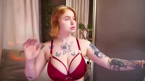 Snapshot of naomi_hotterr chatting on 20, 6, 2026 naomi_hotterr online show from 20, 6, 2026