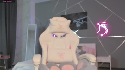 naomi_reiss online show from 11, 4, 2026