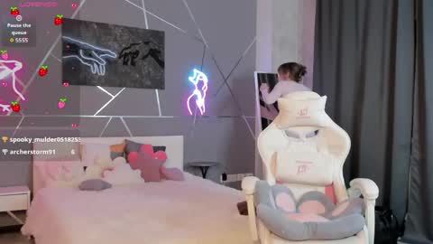 naomi_reiss online show from 6, 6, 2026