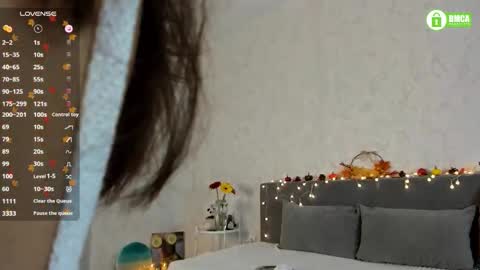 Snapshot of naomi_tara chatting on 10, 10, 2025 Naomi online show from 10, 10, 2025