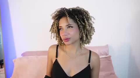 Snapshot of naomidawsonn chatting on 10, 6, 2026 naomidawson online show from 10, 6, 2026