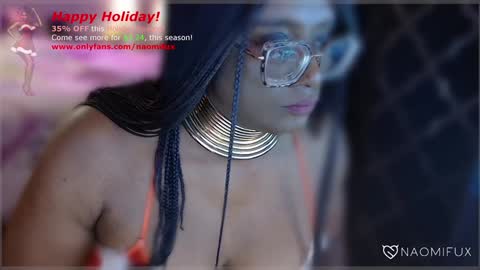 Snapshot of naomifux chatting on 18, 12, 2024 Naomi online show from 18, 12, 2024