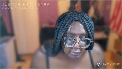Snapshot of naomifux chatting on 5, 1, 2025 Naomi online show from 5, 1, 2025
