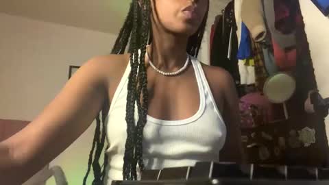 Snapshot of naomii1020 chatting on 7, 1, 2025 Naomii online show from 7, 1, 2025