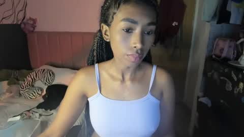 Snapshot of naomii1020 chatting on 16, 1, 2025 Naomii online show from 16, 1, 2025