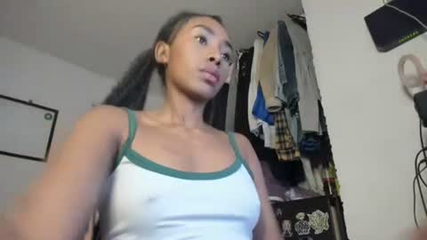Snapshot of naomii1020 chatting on 23, 1, 2025 Naomii online show from 23, 1, 2025