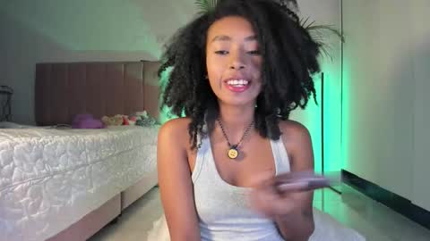 Snapshot of naomii1020 chatting on 3, 10, 2025 Naomii online show from 3, 10, 2025