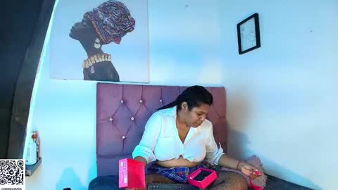 Naomi Campbel online show from 21, 12, 2025