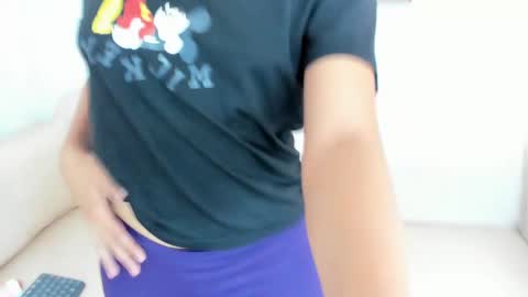 naomiiii   online show from 22, 2, 2025