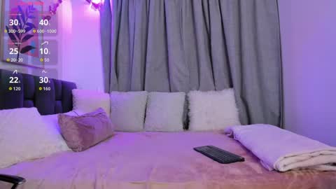 Snapshot of naomipalmer_ chatting on 20, 6, 2026 Naomi online show from 20, 6, 2026
