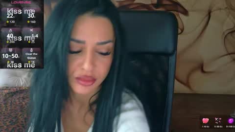 NaomiScarlett online show from 7, 11, 2025