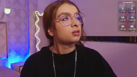 Naomy  online show from 5, 2, 2026