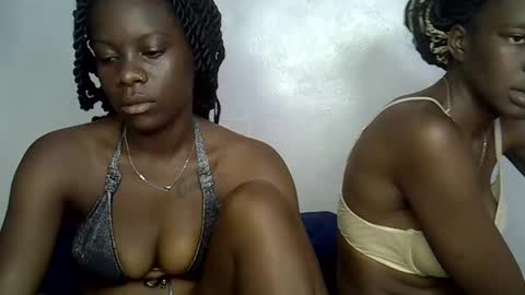 Snapshot of nasti_petite chatting on 18, 2, 2025 nasti_petite online show from 18, 2, 2025