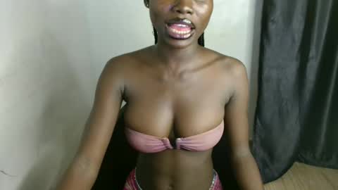 Snapshot of nasty_creamypussyy chatting on 21, 2, 2026 Mila online show from 21, 2, 2026