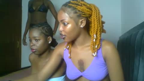 Snapshot of nasty_divah chatting on 15, 5, 2026 nasty_divah online show from 15, 5, 2026
